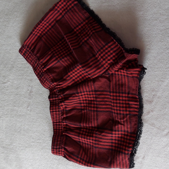 2014 VS "Kiss Me Goodnight" Red & Black Plaid Tank Shorts Sleep Set - Picture 11 of 11